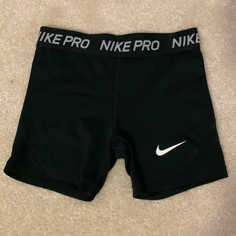 Nike Pro Biker Shorts (Girls)